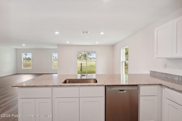 16382 Kingbird Road, Weeki Wachee, FL 34614