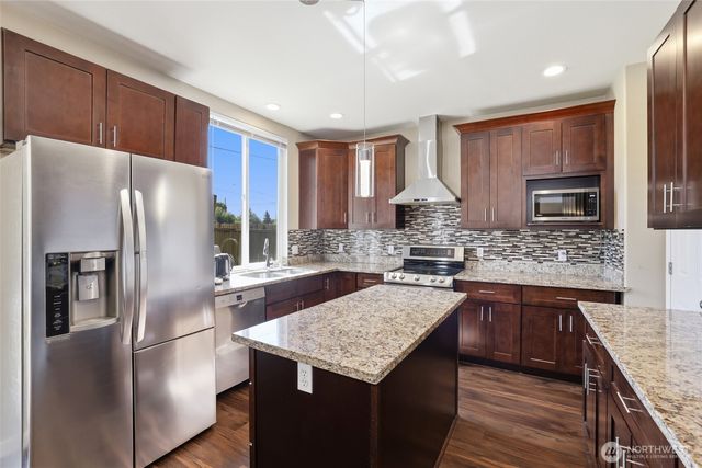 34516 16th Avenue SW, Federal Way, WA 98023