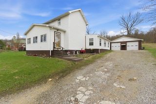 1644 Strangford Rd, Burrel/blacklick, PA 15717