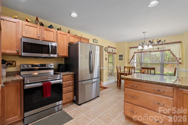 66 Kenai Trail, Waynesville, NC 28786