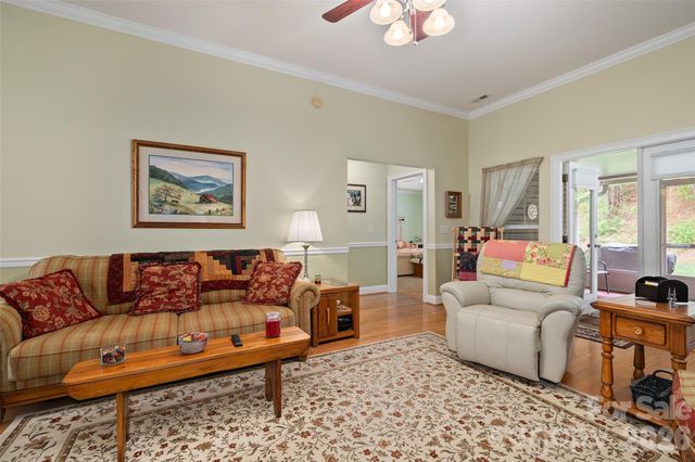 66 Kenai Trail, Waynesville, NC 28786