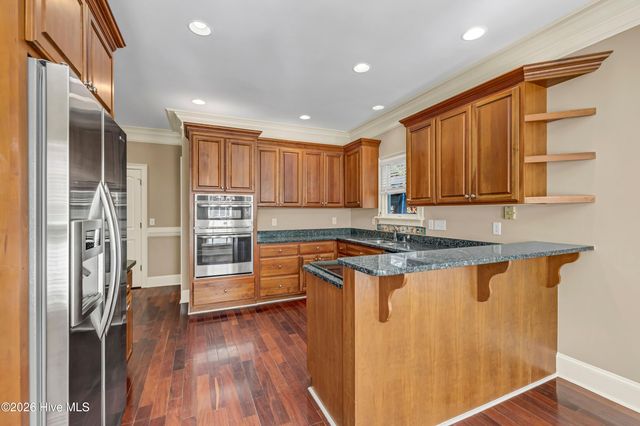 2201 Pinehurst Place, Wilmington, NC 28405