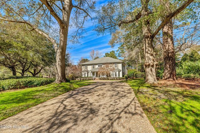 2201 Pinehurst Place, Wilmington, NC 28405