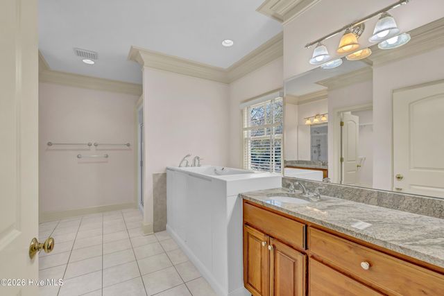2201 Pinehurst Place, Wilmington, NC 28405