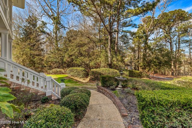 2201 Pinehurst Place, Wilmington, NC 28405