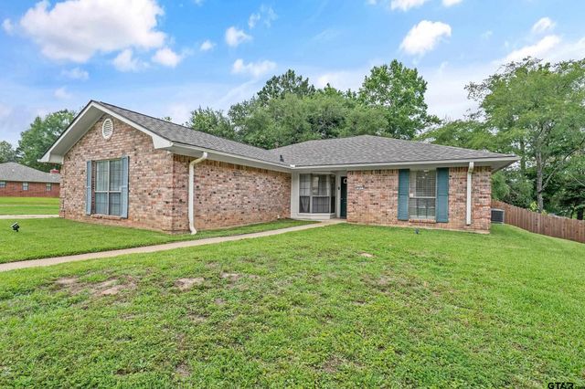 607 E Woodhaven St., White Oak, TX 75693