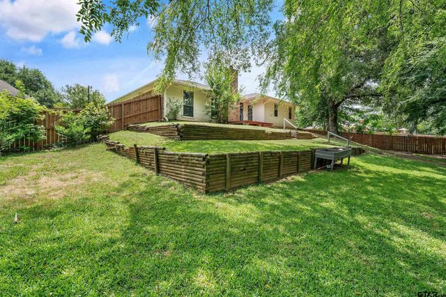 607 E Woodhaven St., White Oak, TX 75693