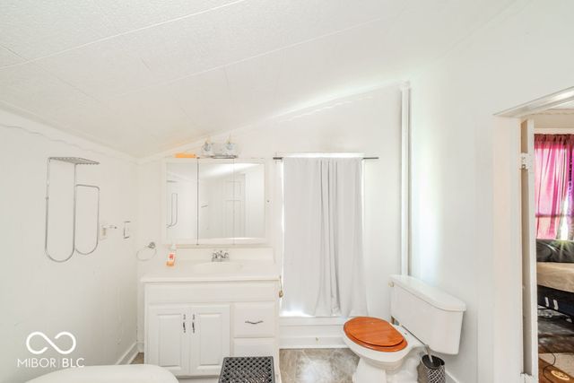 1405 N Harrison Street, Alexandria, IN 46001