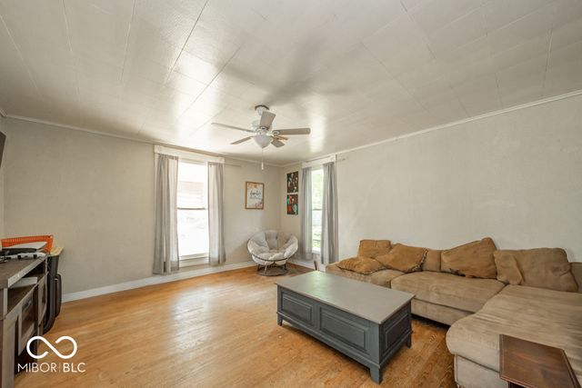 1405 N Harrison Street, Alexandria, IN 46001