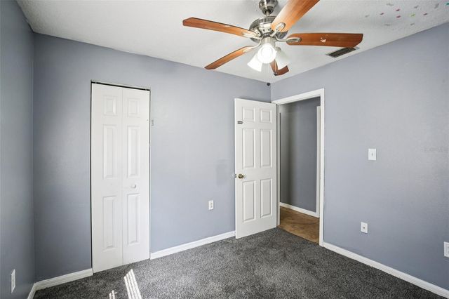 3905 WEST LAKE DRIVE, Seffner, FL 33584