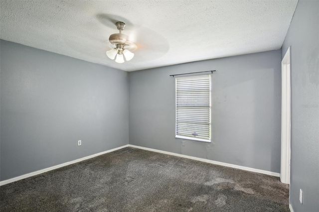 3905 WEST LAKE DRIVE, Seffner, FL 33584