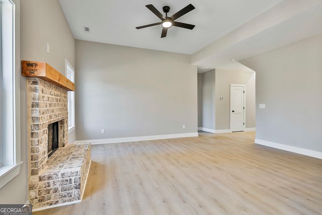 35 Oak Road, Locust Grove, GA 30248