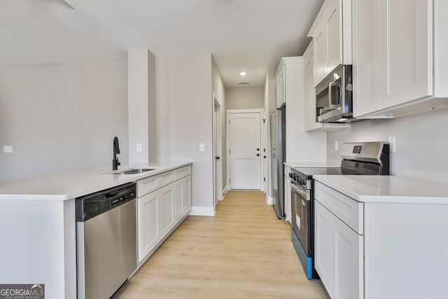 35 Oak Road, Locust Grove, GA 30248