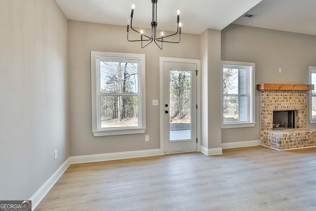 35 Oak Road, Locust Grove, GA 30248