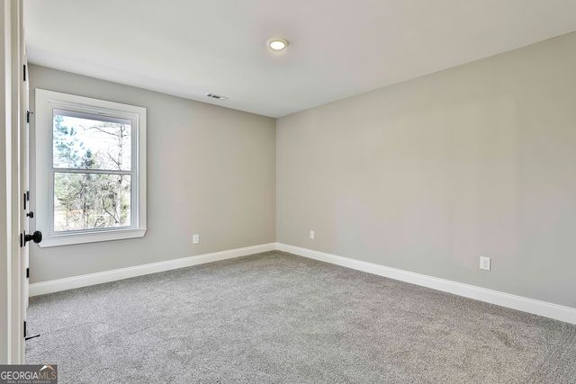 35 Oak Road, Locust Grove, GA 30248