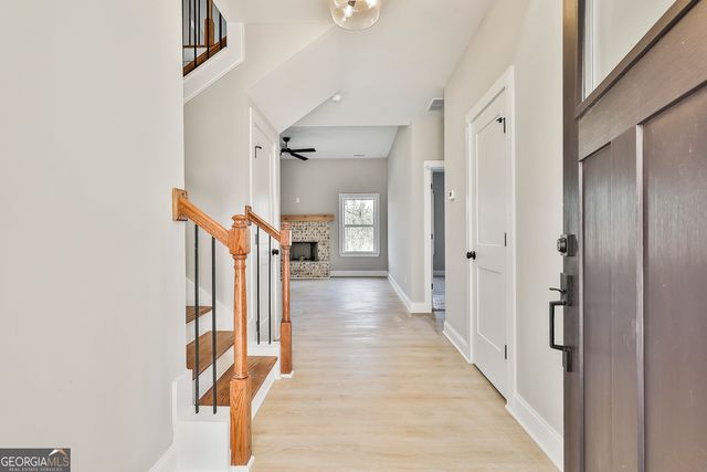 35 Oak Road, Locust Grove, GA 30248