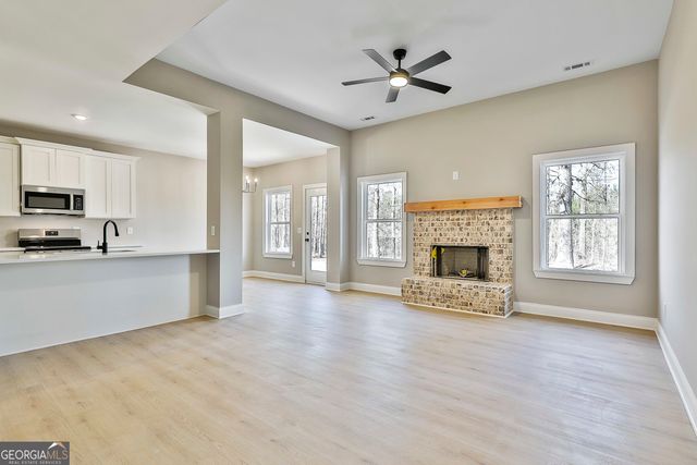 35 Oak Road, Locust Grove, GA 30248