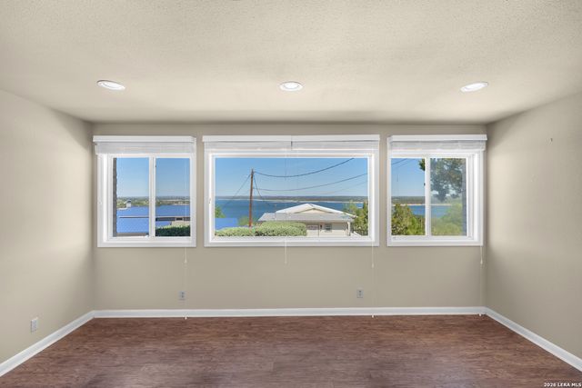 1210 Skyline, Canyon Lake, TX 78133