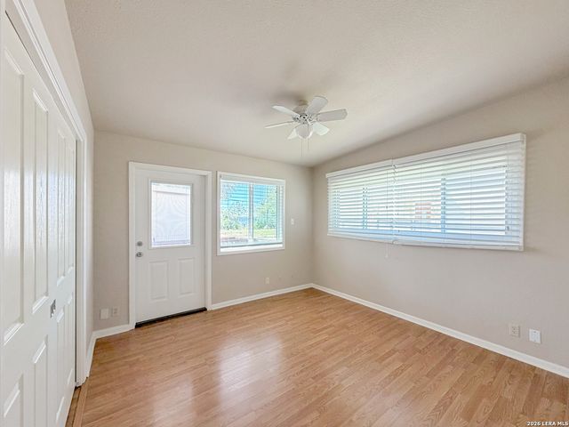 1210 Skyline, Canyon Lake, TX 78133