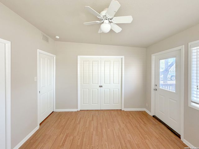 1210 Skyline, Canyon Lake, TX 78133