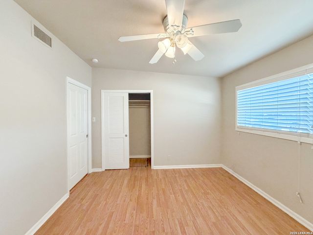 1210 Skyline, Canyon Lake, TX 78133