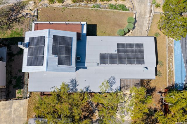 1210 Skyline, Canyon Lake, TX 78133