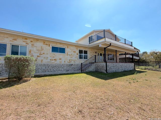 1210 Skyline, Canyon Lake, TX 78133