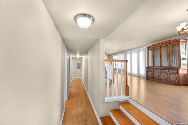 1210 Skyline, Canyon Lake, TX 78133