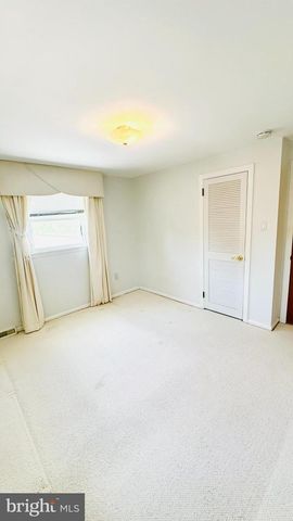 237 5TH AVE, Cherry Hill, NJ 08002