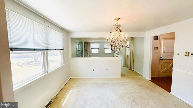 237 5TH AVE, Cherry Hill, NJ 08002