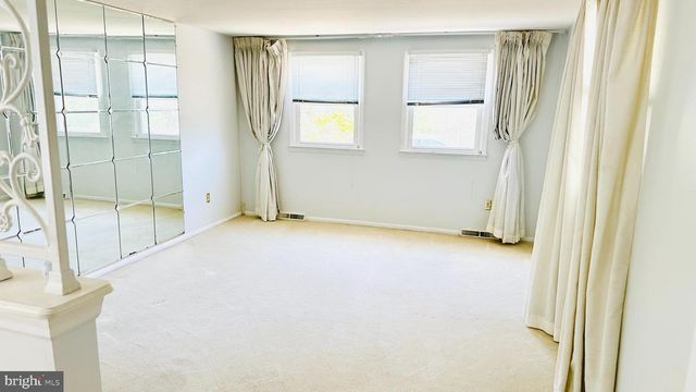 237 5TH AVE, Cherry Hill, NJ 08002