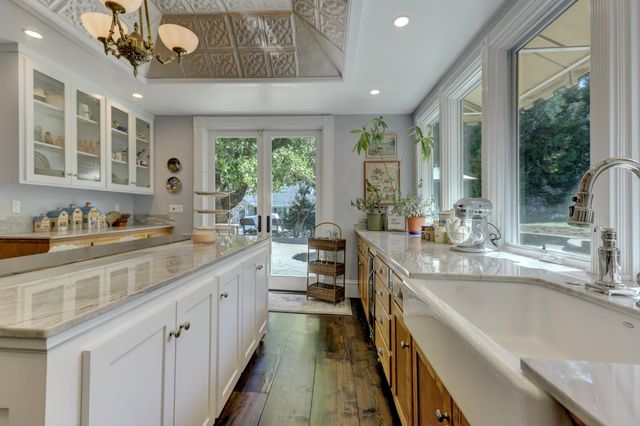 203 Prospect St, Nevada City, CA 95959