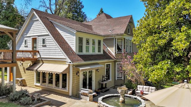 203 Prospect St, Nevada City, CA 95959