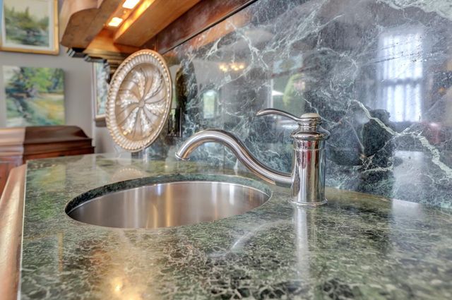 203 Prospect St, Nevada City, CA 95959