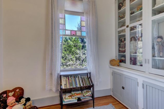 203 Prospect St, Nevada City, CA 95959