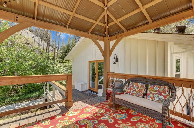 203 Prospect St, Nevada City, CA 95959