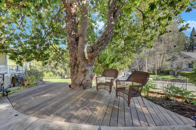 203 Prospect St, Nevada City, CA 95959