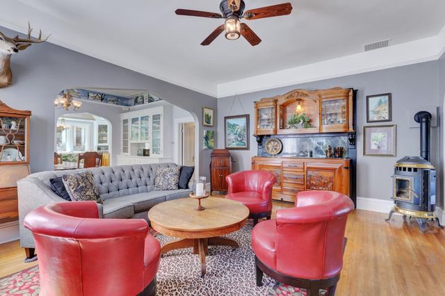 203 Prospect St, Nevada City, CA 95959