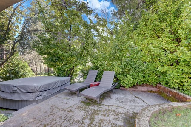 203 Prospect St, Nevada City, CA 95959