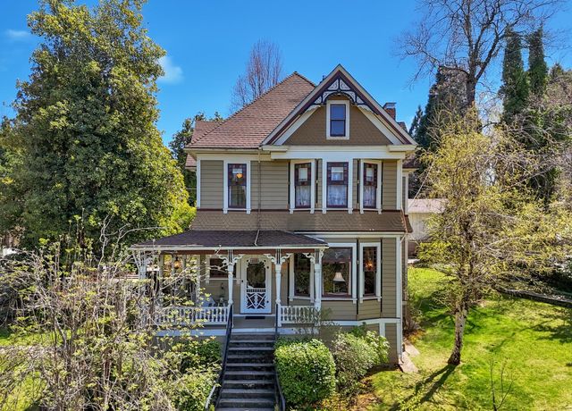 203 Prospect St, Nevada City, CA 95959
