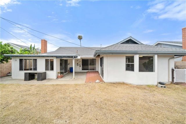 19532 Independence Lane, Huntington Beach, CA 92646