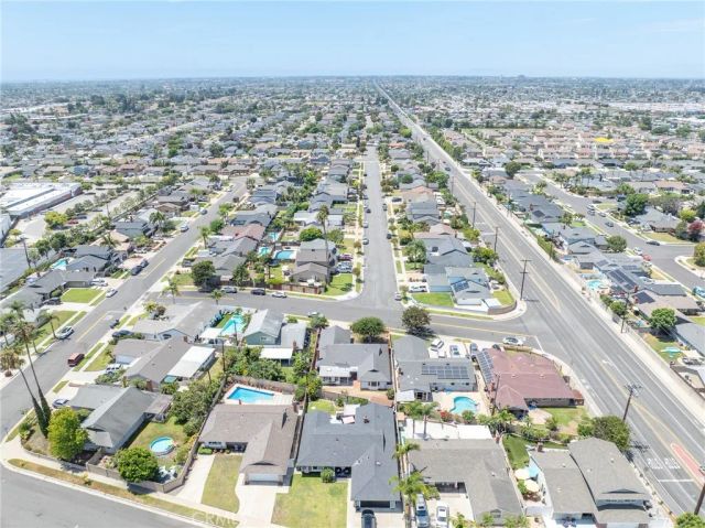 19532 Independence Lane, Huntington Beach, CA 92646