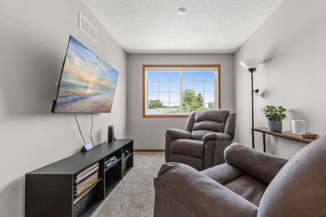 6256 158th Street W 57, Apple Valley, MN 55124