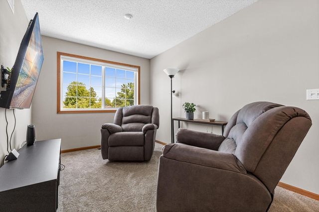 6256 158th Street W 57, Apple Valley, MN 55124