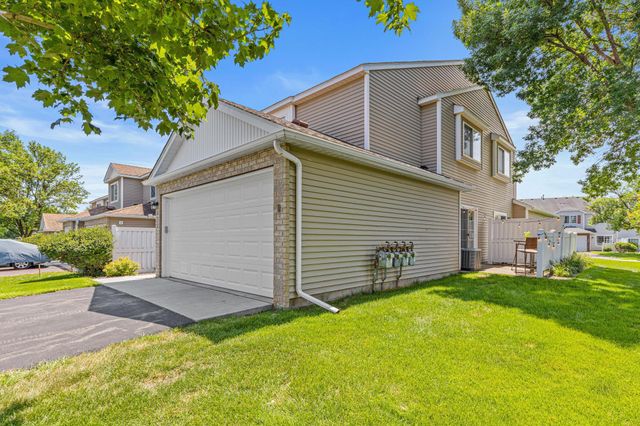 6256 158th Street W 57, Apple Valley, MN 55124