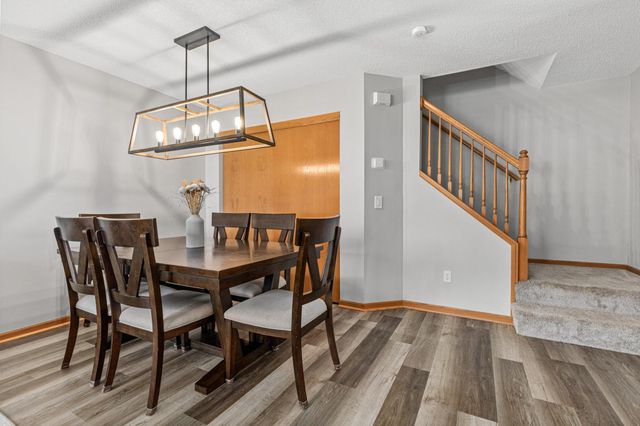 6256 158th Street W 57, Apple Valley, MN 55124