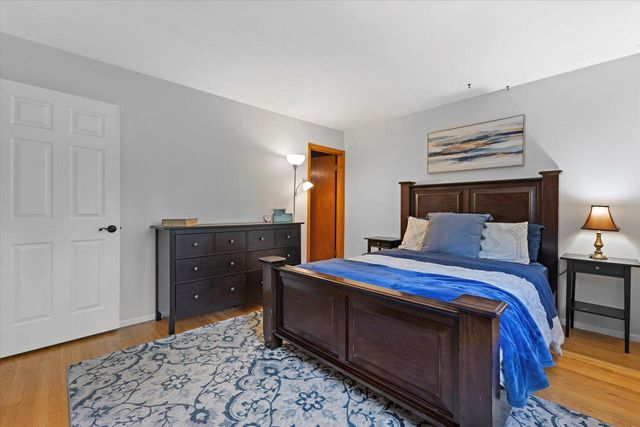 6196 N River Trail DRIVE, Milwaukee, WI 53225