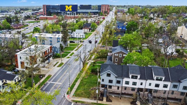 103 W Davis Avenue, Ann Arbor, MI 48103