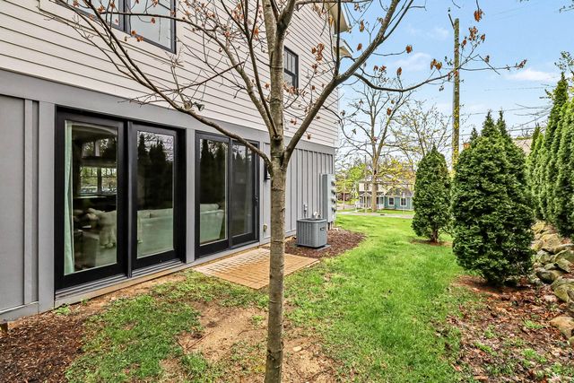 103 W Davis Avenue, Ann Arbor, MI 48103
