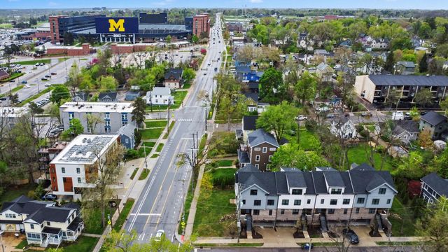 103 W Davis Avenue, Ann Arbor, MI 48103